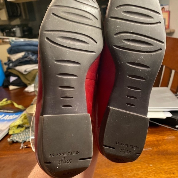 AK Anne Klein Akburt iflex cushioned red leather loather size 6 - Picture 9 of 9